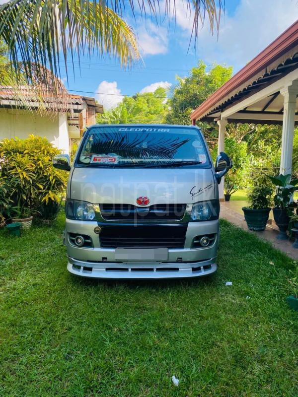 Toyota Hiace 2007 -  වෑන් රථය sale in Sri Lanka - patpat.lk