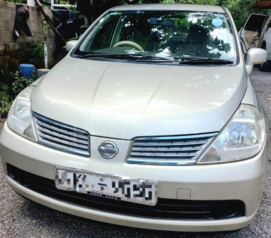 Nissan Tiida 2007 - භාවිතා කරන ලද කාර් sale in Sri Lanka - patpat.lk