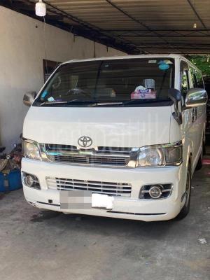 Toyota Hiace 2006 - භාවිතා කරන ලද වෑන් රථය sale in Sri Lanka - patpat.lk
