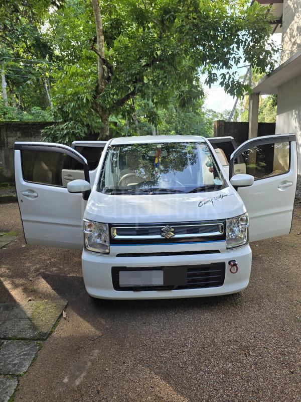 Suzuki Wagon R 2017 -  Car sale in Sri Lanka - patpat.lk