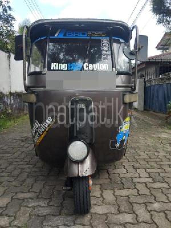 Bajaj 2 stroke 2000 - பயன்படுத்தப்பட்டது முச்சக்கர வண்டி sale in Sri Lanka - patpat.lk