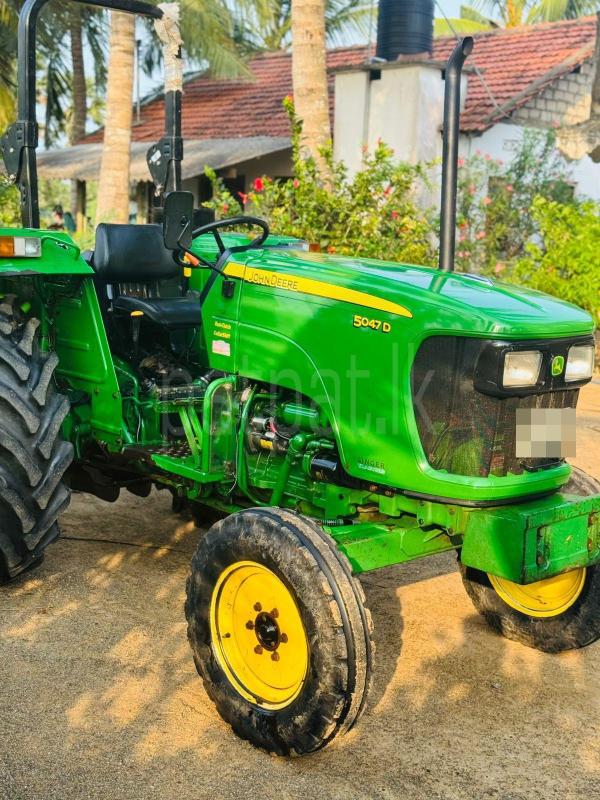 John Deere Tractor 2020 -  ඉඩම් sale in Sri Lanka - patpat.lk