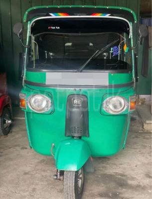 Bajaj Three Wheel 2013