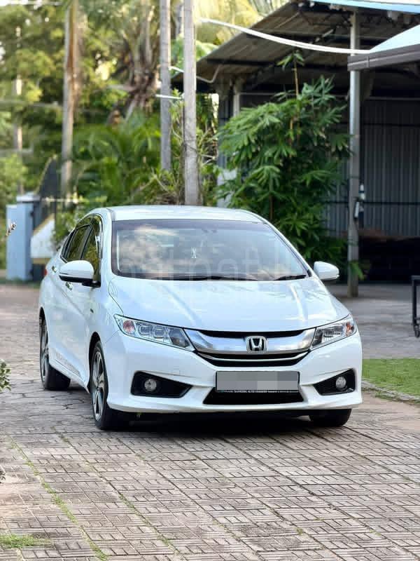 Honda Grace 2015 -  கார் sale in Sri Lanka - patpat.lk