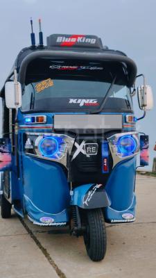 Bajaj Three Wheel 2016