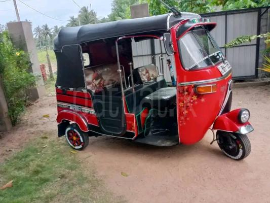 Bajaj Three Wheel 2006 - பயன்படுத்தப்பட்டது முச்சக்கர வண்டி sale in Sri Lanka - patpat.lk