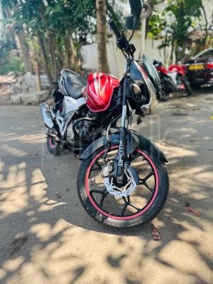 Bajaj Discover 2013