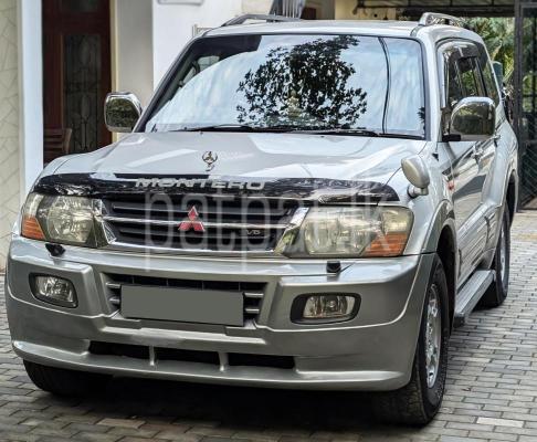 Mitsubishi Montero 2001