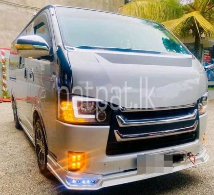 Toyota Hiace 2012