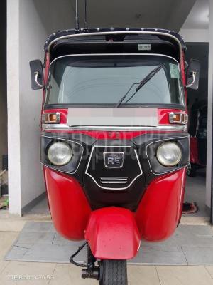 Bajaj Three Wheel 2015 - பயன்படுத்தப்பட்டது முச்சக்கர வண்டி sale in Sri Lanka - patpat.lk