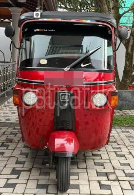 Bajaj Three Wheel 2012