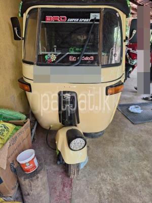 Bajaj Three Wheel 2004