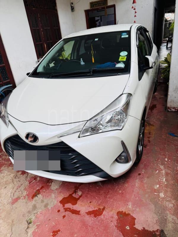 Toyota Vitz 2018 -  கார் sale in Sri Lanka - patpat.lk