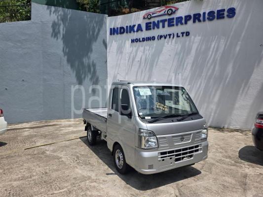 Nissan Clipper 2022 - சான்றளிக்கப்பட்டது டிரக் sale in Sri Lanka - patpat.lk