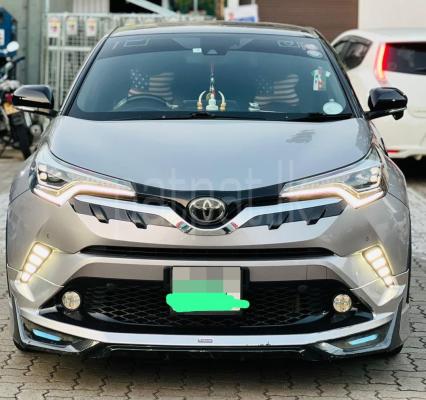 Toyota CHR 2017 - Used SUV sale in Sri Lanka - patpat.lk