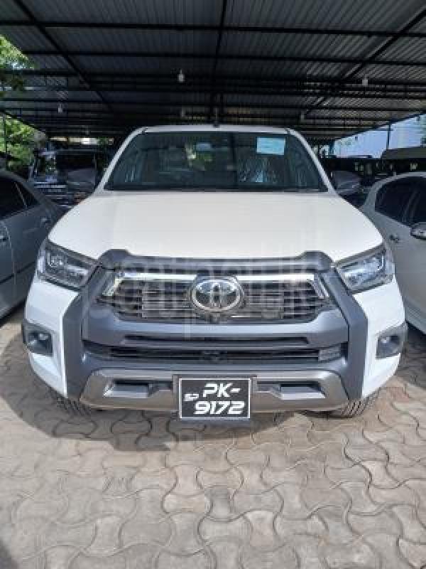 Toyota Hilux 2025 -  Pick-up  sale in Sri Lanka - patpat.lk