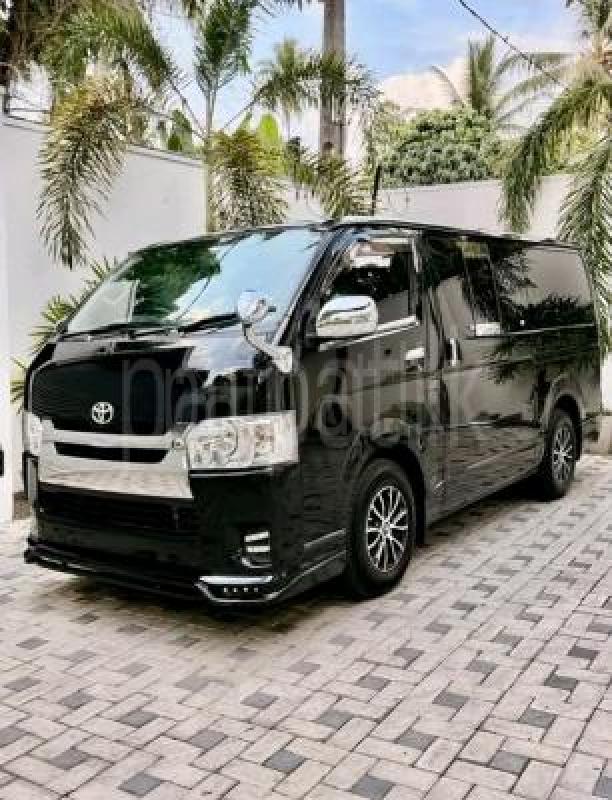 Toyota Hiace 2012 -  වෑන් රථය sale in Sri Lanka - patpat.lk