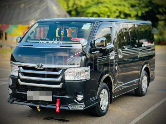 Toyota Hiace 2005 -  වෑන් රථය sale in Sri Lanka - patpat.lk