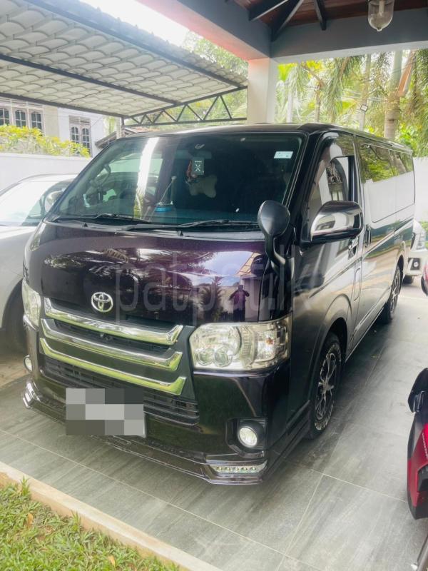 Toyota Hiace 2015 - භාවිතා කරන ලද වෑන් රථය sale in Sri Lanka - patpat.lk