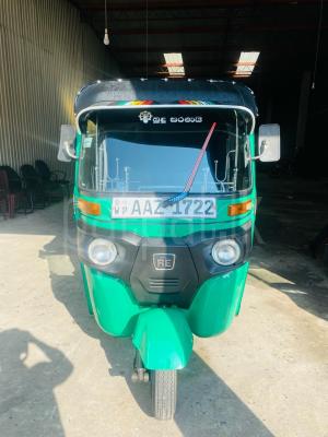 Bajaj Three Wheel 2015