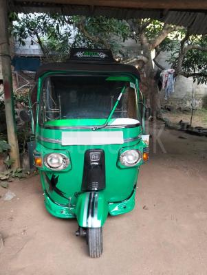 Bajaj 4 stroke 2012 -  Three wheeler sale in Sri Lanka - patpat.lk