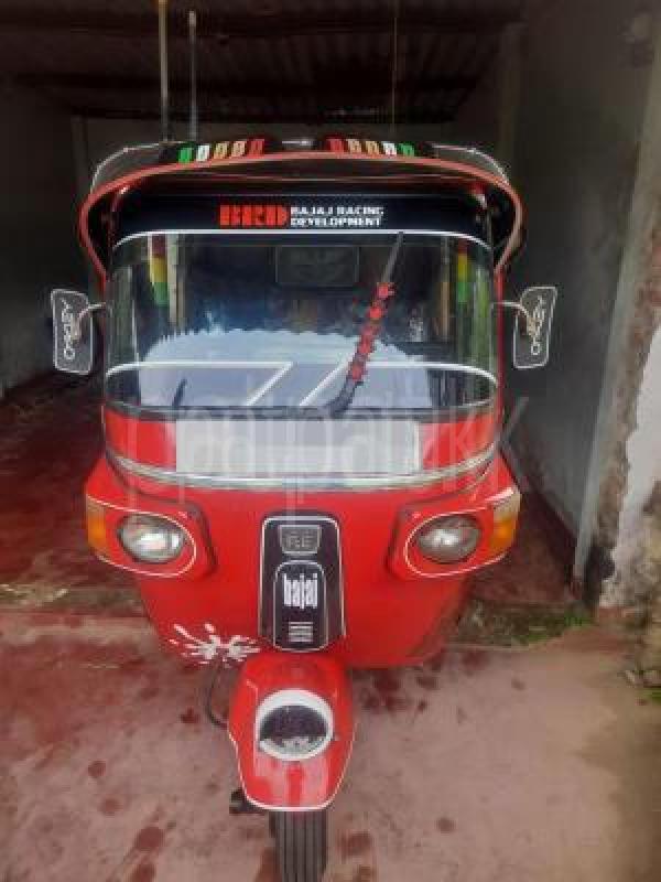 Bajaj 4 stroke 2013 -  ත්‍රිරෝද රථය sale in Sri Lanka - patpat.lk