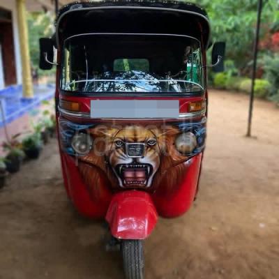 Bajaj Three Wheel 2014