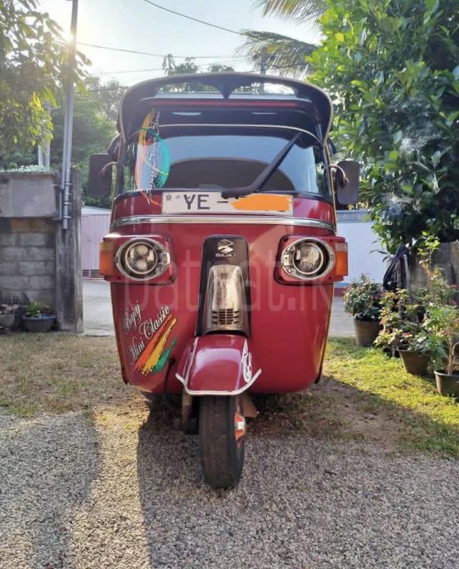 Bajaj 4 stroke 2011 -  ත්‍රිරෝද රථය sale in Sri Lanka - patpat.lk