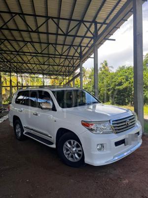 Toyota Land Cruiser TRJ 250 VX 2010 - Used SUV sale in Sri Lanka - patpat.lk