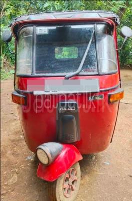 Bajaj Three Wheel 2009