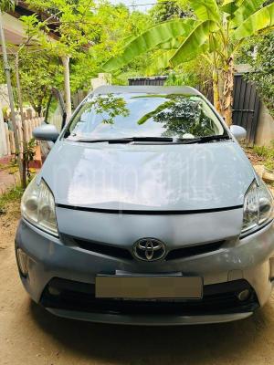 Toyota PRIUS S TOURUING 2011 - Used Car sale in Sri Lanka - patpat.lk