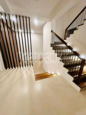 premium-listing-image