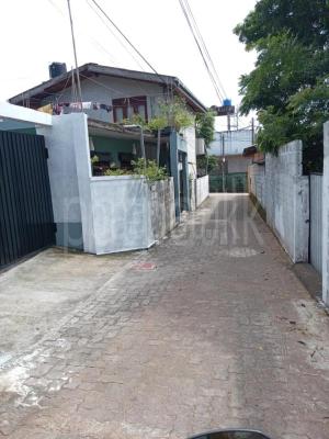 House for Sale in Boralesgamuwa