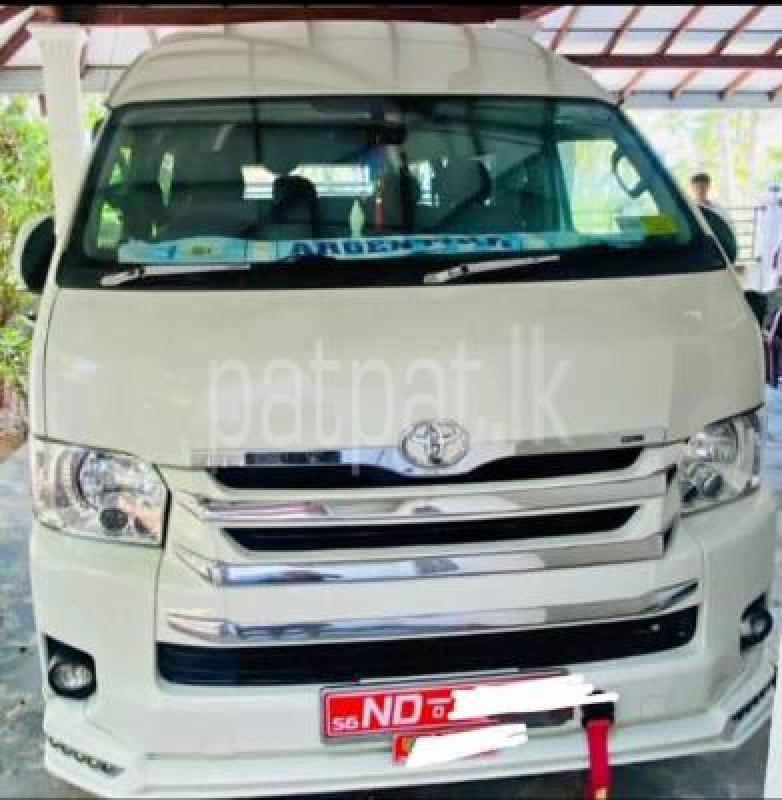 Toyota Hiace 2017 -  වෑන් රථය sale in Sri Lanka - patpat.lk