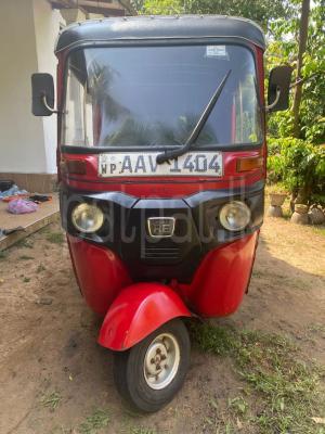 Bajaj Three Wheel 2014