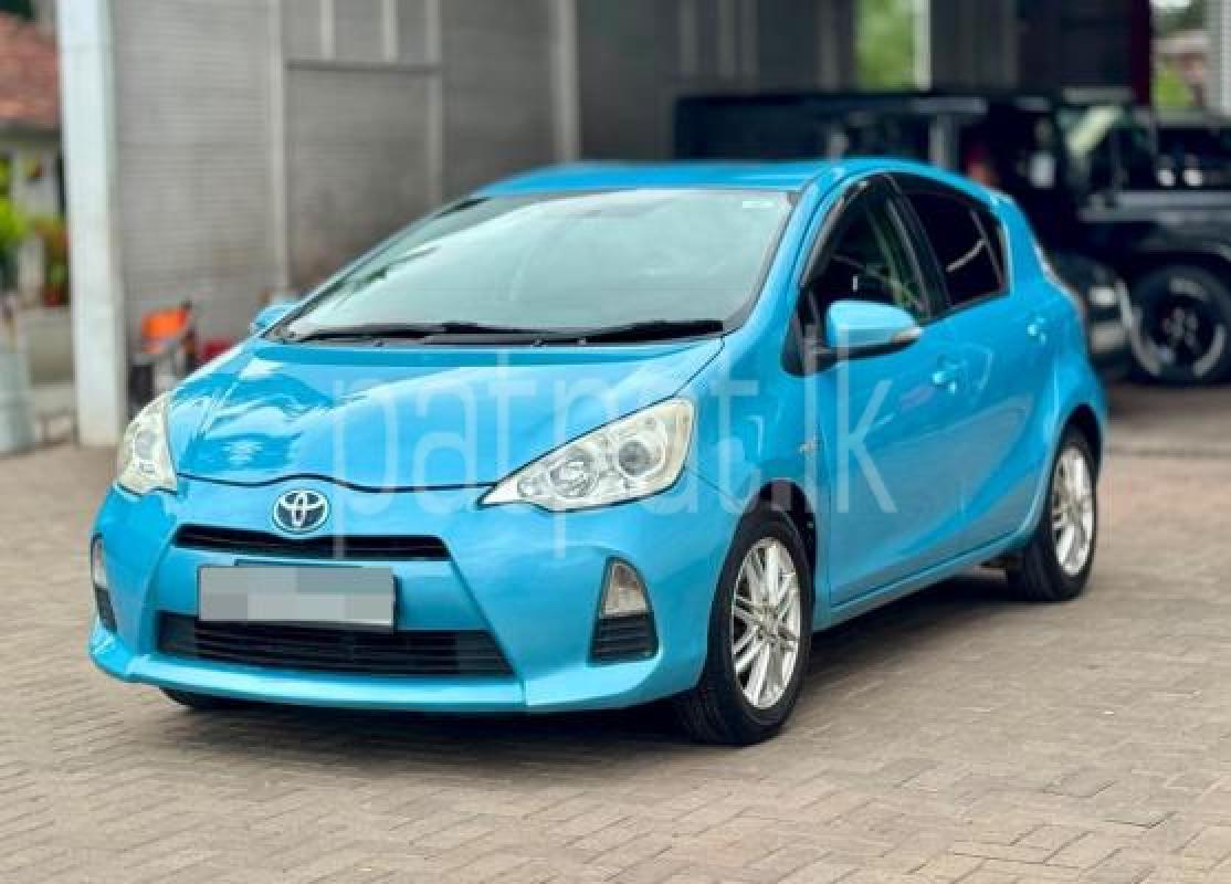 Toyota Aqua 2013 - பயன்படுத்தப்பட்டது கார் sale in Sri Lanka - patpat.lk