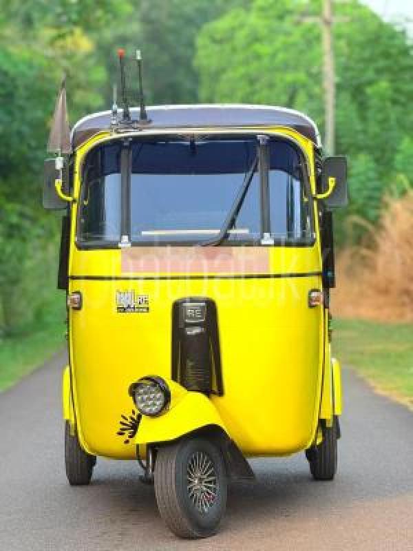 Bajaj 2 stroke 1990 - Used Three wheeler sale in Sri Lanka - patpat.lk
