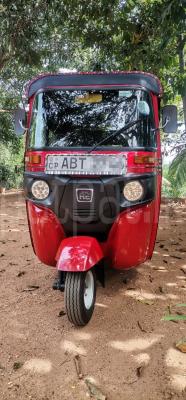 Bajaj Three Wheel 2018