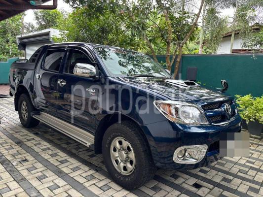 Toyota Hilux 2007 - பயன்படுத்தப்பட்டது சரக்கு போக்குவரத்து sale in Sri Lanka - patpat.lk