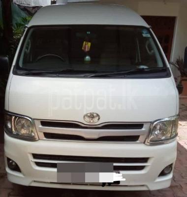 Toyota Hiace 2012