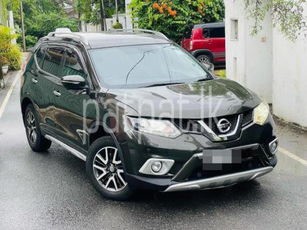 Nissan X Trail 2015 -  SUV රථය sale in Sri Lanka - patpat.lk