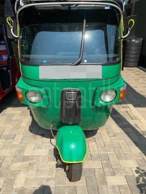 Bajaj Three Wheel 2012