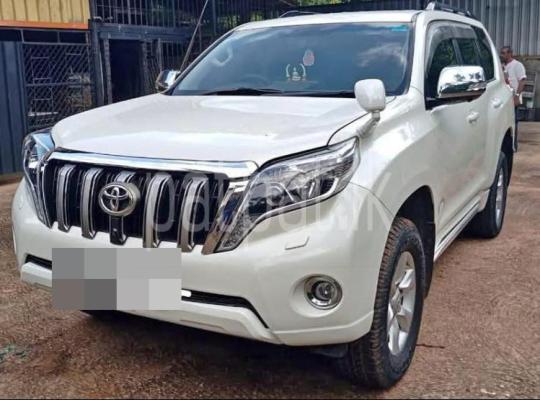 Toyota Land Cruiser 2013 - භාවිතා කරන ලද SUV රථය sale in Sri Lanka - patpat.lk