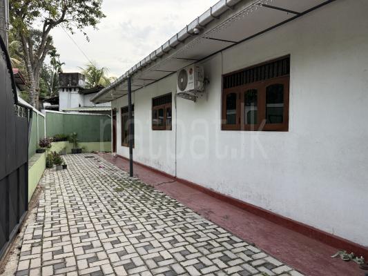 House for Sale in Makola