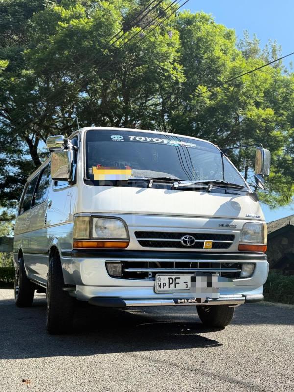 Toyota HIACE GL  2003 - භාවිතා කරන ලද වෑන් රථය sale in Sri Lanka - patpat.lk