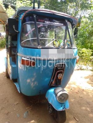 Bajaj Three Wheel 2009