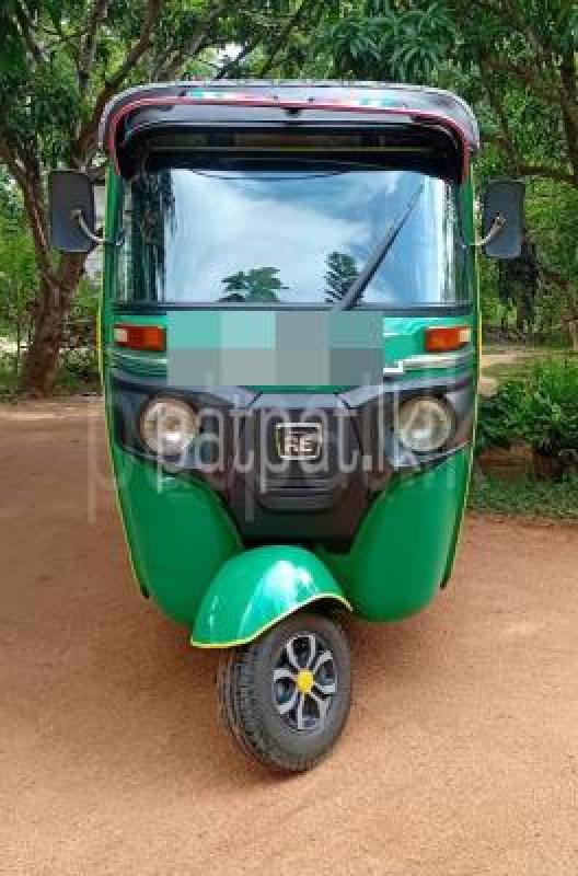 Bajaj 4 stroke 2015 - භාවිතා කරන ලද ත්‍රිරෝද රථය sale in Sri Lanka - patpat.lk