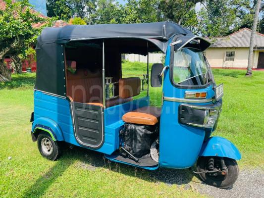 Bajaj 4 stroke 2015 - Used Three wheeler sale in Sri Lanka - patpat.lk