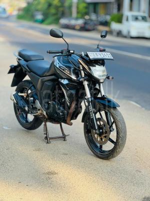 Yamaha FZ 2017