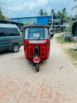 Bajaj Three Wheel 2005
